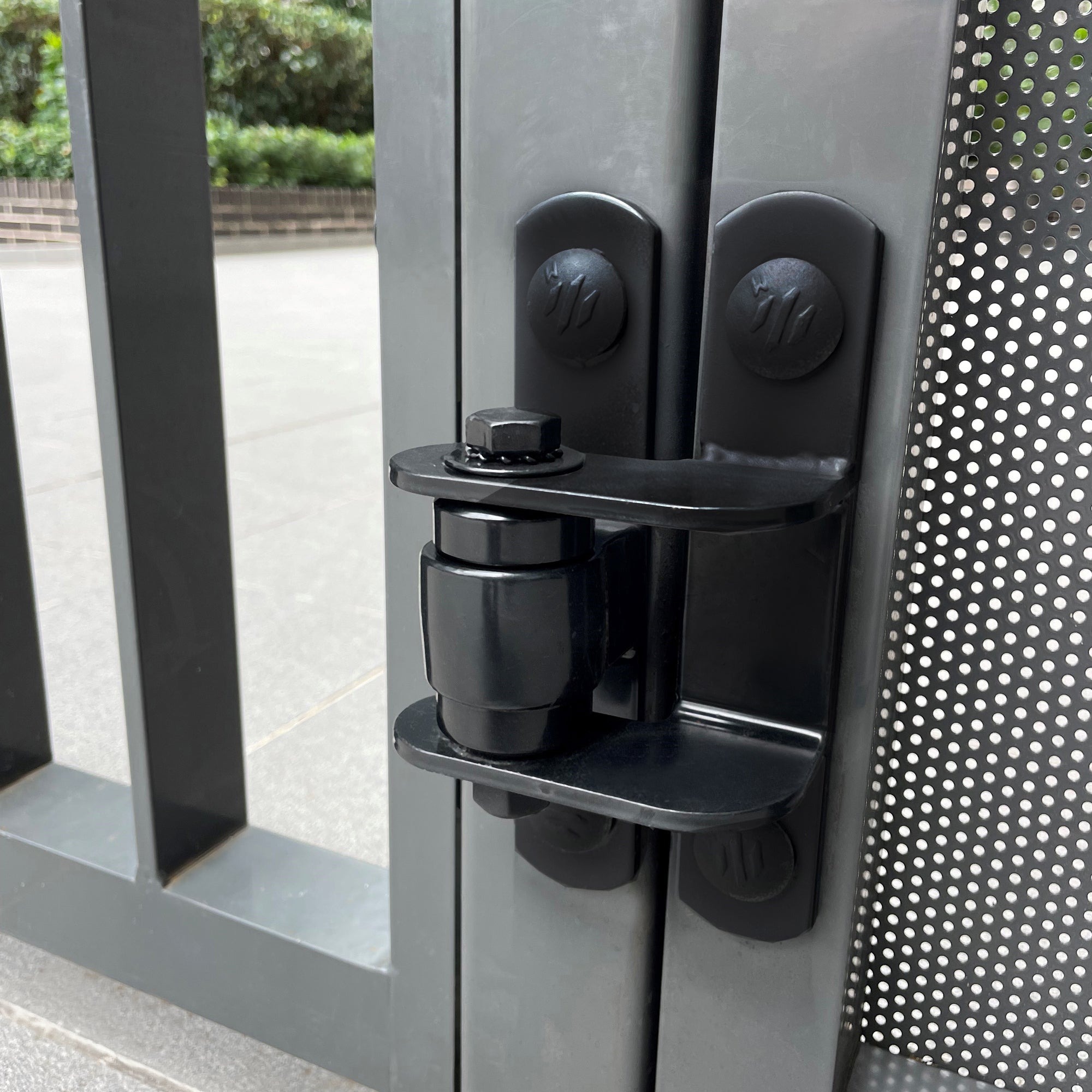 Shut It® BadAss™ Powder Coated Face Mount Bolt-on - D&D Technologies US